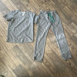 Figs Gray Scrub Set with Teal Accents